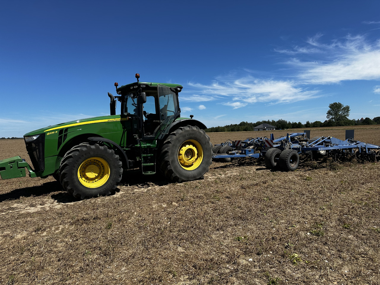 John Deere 8335 R AutoPower 50 km/h 370 PS - Tractor agricol: Foto 1 John Deere 8335 R AutoPower 50 km/h 370 PS - Tractor agricol: Foto 1