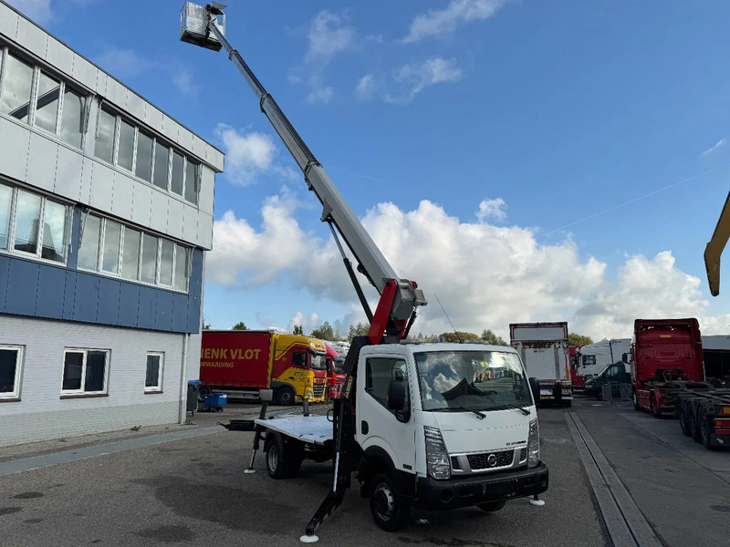 Nissan Cabstar 35.12 PALFINGER HOOGWERKER 20 METER - Autoutilitară: Foto 4 Nissan Cabstar 35.12 PALFINGER HOOGWERKER 20 METER - Autoutilitară: Foto 4