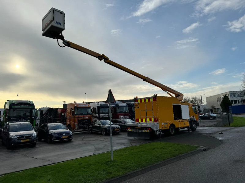 Volvo FL 240 4X2 DANILIFT WDT 180S ONLY 327.000 KM - Camion: Foto 4 Volvo FL 240 4X2 DANILIFT WDT 180S ONLY 327.000 KM - Camion: Foto 4