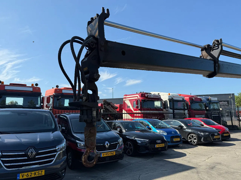 DAF CF 440 6X2 EURO 6 + HMF 3220-K5 REMOTE 5E & 6E FUNCTIE - Cap tractor: Foto 5 DAF CF 440 6X2 EURO 6 + HMF 3220-K5 REMOTE 5E & 6E FUNCTIE - Cap tractor: Foto 5