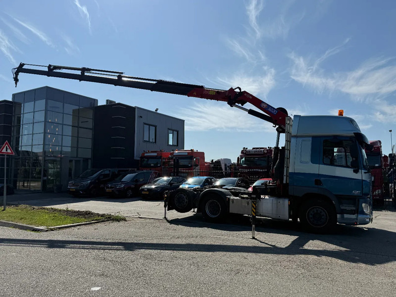 DAF CF 440 6X2 EURO 6 + HMF 3220-K5 REMOTE 5E & 6E FUNCTIE - Cap tractor: Foto 3 DAF CF 440 6X2 EURO 6 + HMF 3220-K5 REMOTE 5E & 6E FUNCTIE - Cap tractor: Foto 3