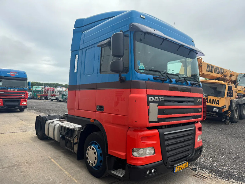 DAF XF 105.410 4X2 MEGA STANDKLIMA AIRCO - Cap tractor: Foto 3 DAF XF 105.410 4X2 MEGA STANDKLIMA AIRCO - Cap tractor: Foto 3