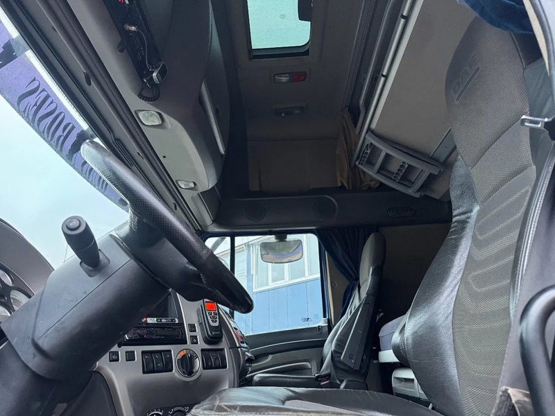 DAF XF 105.460 4X2 SKIRTS EURO 5 ONLY 770.446 KM HOLLAND TRUCK - Cap tractor: Foto 5 DAF XF 105.460 4X2 SKIRTS EURO 5 ONLY 770.446 KM HOLLAND TRUCK - Cap tractor: Foto 5