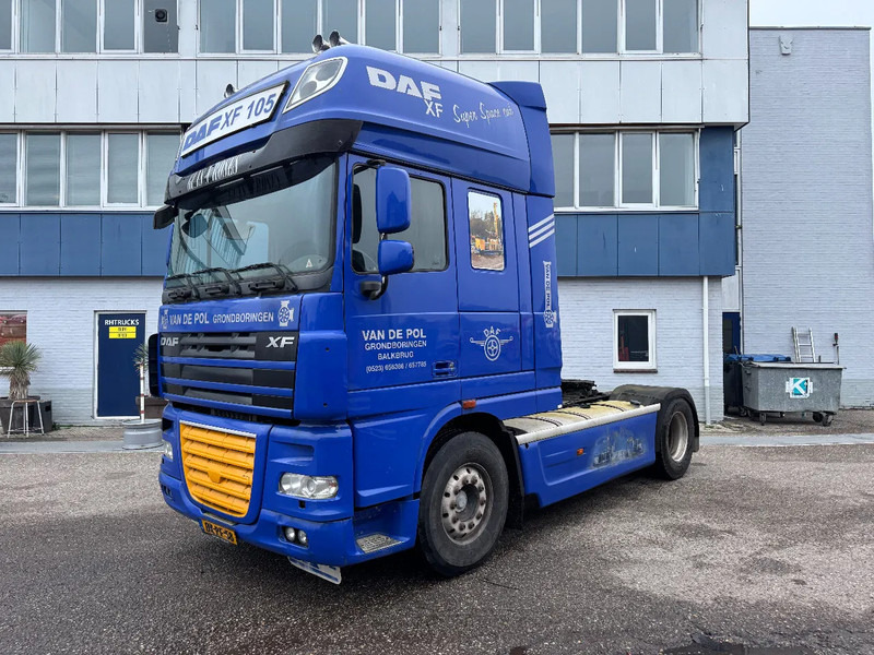DAF XF 105.460 4X2 SKIRTS EURO 5 ONLY 770.446 KM HOLLAND TRUCK - Cap tractor: Foto 1 DAF XF 105.460 4X2 SKIRTS EURO 5 ONLY 770.446 KM HOLLAND TRUCK - Cap tractor: Foto 1