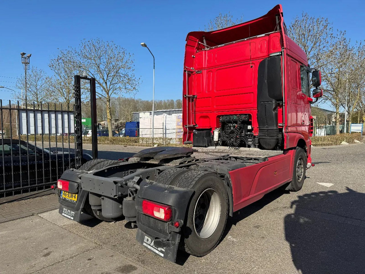 DAF XF 440 4X2 EURO 6 SKIRTS 2017 - Cap tractor: Foto 5 DAF XF 440 4X2 EURO 6 SKIRTS 2017 - Cap tractor: Foto 5