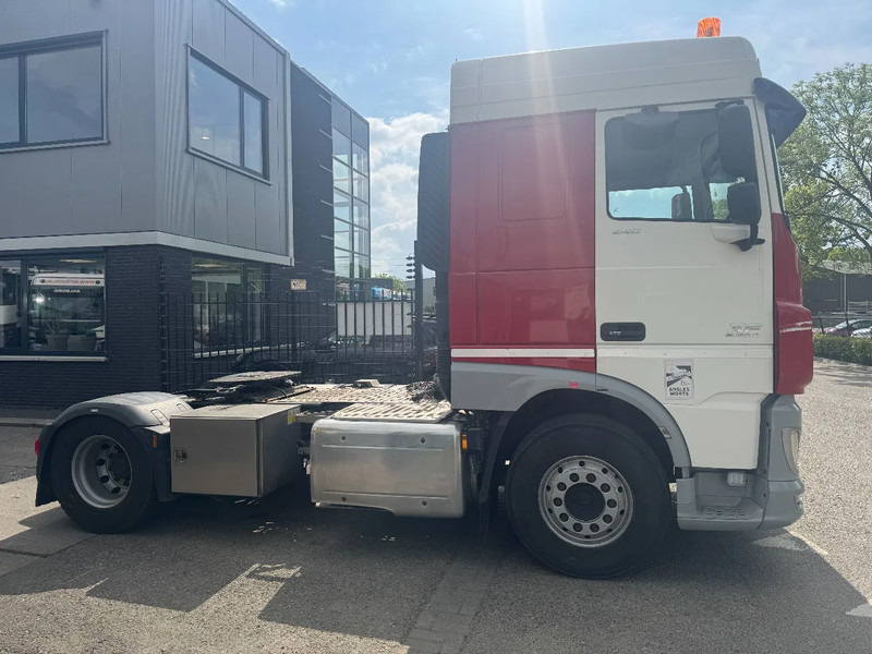 DAF XF 440 4X2 EURO 6 STANDKLIMA NIGHT LOCK - Cap tractor: Foto 4 DAF XF 440 4X2 EURO 6 STANDKLIMA NIGHT LOCK - Cap tractor: Foto 4