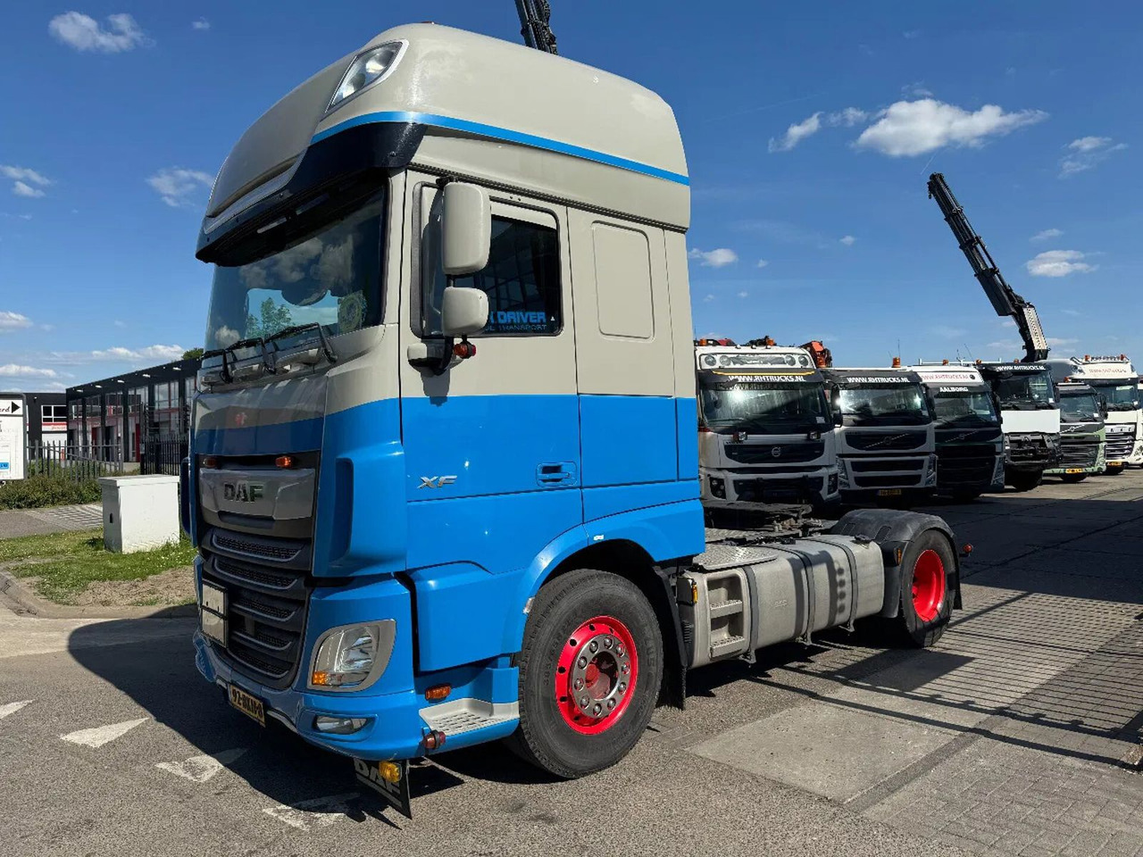 DAF XF 480 4X2 EURO 6 ADR SPECIAL INTERIOR 2018 - Cap tractor: Foto 1 DAF XF 480 4X2 EURO 6 ADR SPECIAL INTERIOR 2018 - Cap tractor: Foto 1