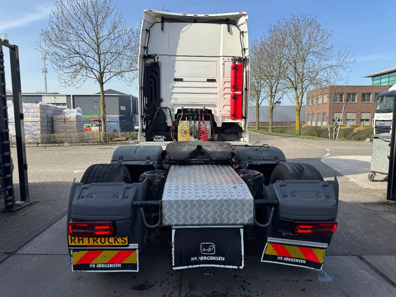 MAN TGX 26.500 6X2 - EURO 6 + LIFTING AXLE - Cap tractor: Foto 5 MAN TGX 26.500 6X2 - EURO 6 + LIFTING AXLE - Cap tractor: Foto 5