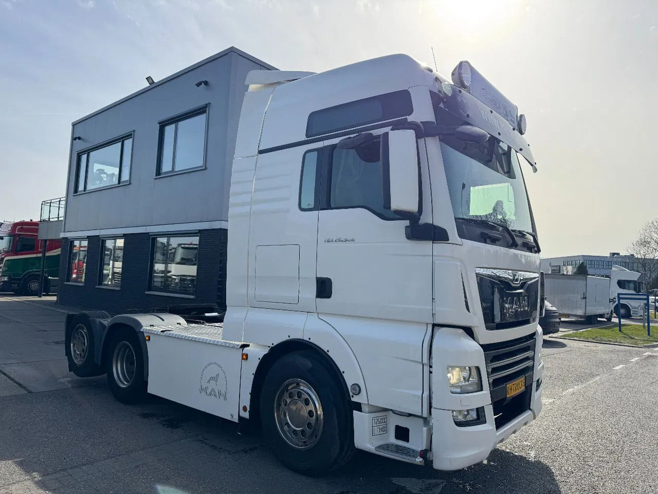 MAN TGX 26.500 6X2 - EURO 6 + LIFTING AXLE - Cap tractor: Foto 1 MAN TGX 26.500 6X2 - EURO 6 + LIFTING AXLE - Cap tractor: Foto 1