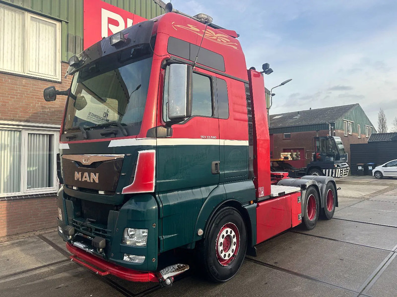 MAN TGX 33.560 6x4 160 TON, INTARDER - Cap tractor: Foto 1 MAN TGX 33.560 6x4 160 TON, INTARDER - Cap tractor: Foto 1