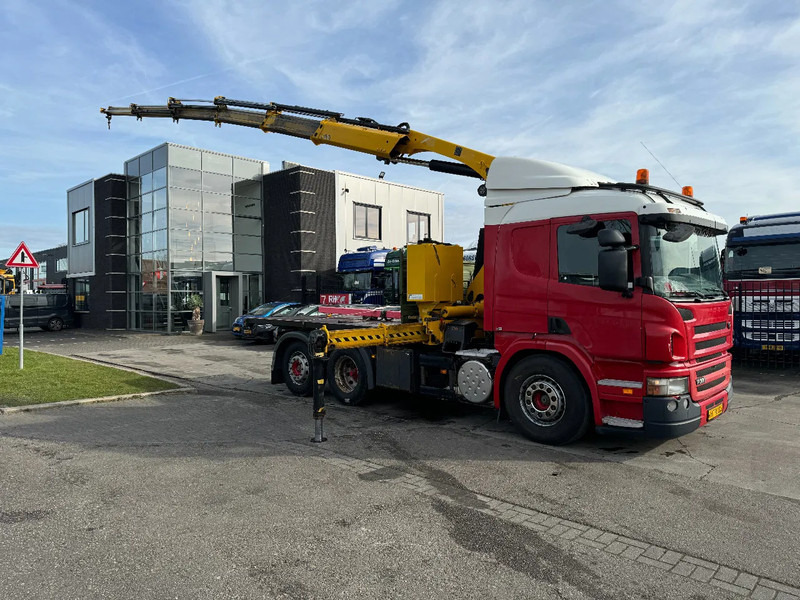 Scania P380 6X2 HIAB 288 + REMOTE CONTROL + PLATEAU - Cap tractor: Foto 1 Scania P380 6X2 HIAB 288 + REMOTE CONTROL + PLATEAU - Cap tractor: Foto 1