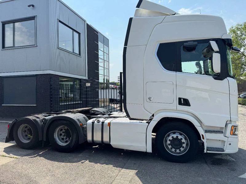 Scania R580 V8 NGS 6X4 EURO 6 RETARDER - Cap tractor: Foto 4 Scania R580 V8 NGS 6X4 EURO 6 RETARDER - Cap tractor: Foto 4