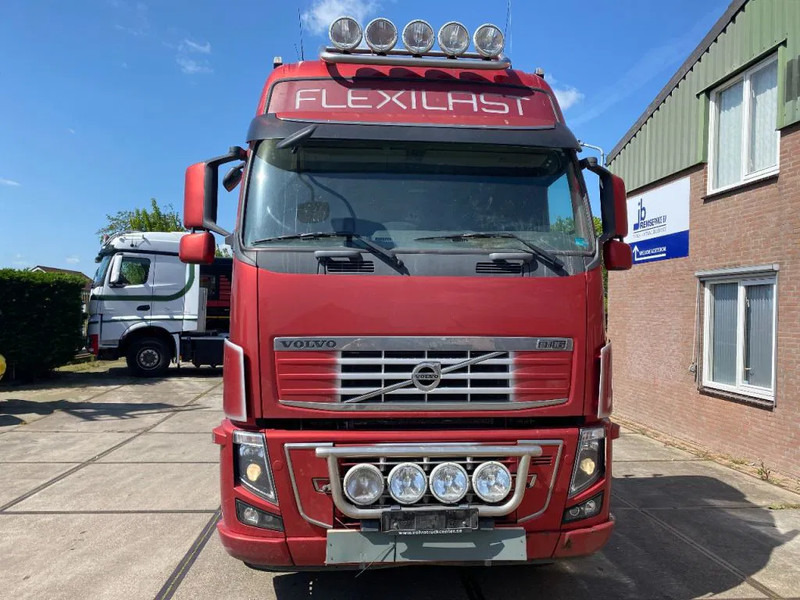 Volvo FH 16.700 FH16-700 8X4 140 TON FULL STEEL - Cap tractor: Foto 3 Volvo FH 16.700 FH16-700 8X4 140 TON FULL STEEL - Cap tractor: Foto 3