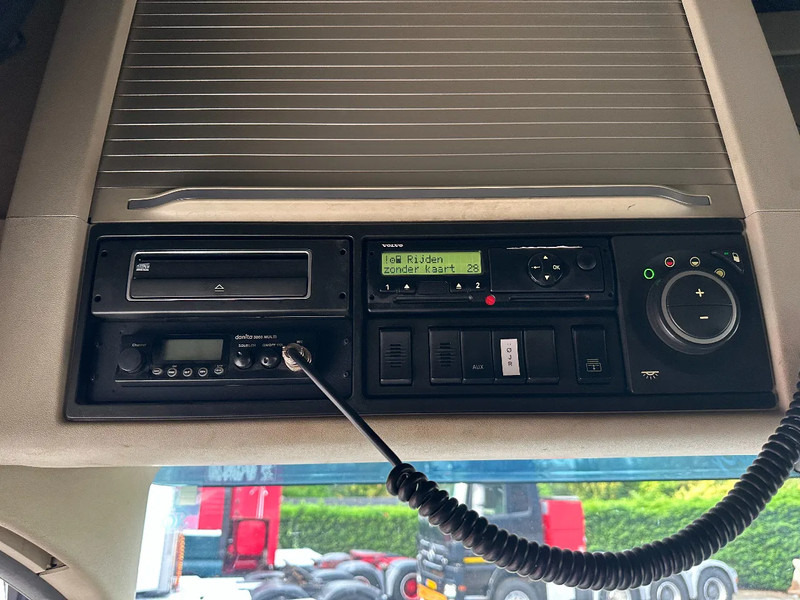 Cap tractor Volvo FH 16.750 8X4, 180 TON POWER STEERING HYDRAULIC: Foto 12 Cap tractor Volvo FH 16.750 8X4, 180 TON POWER STEERING HYDRAULIC: Foto 12