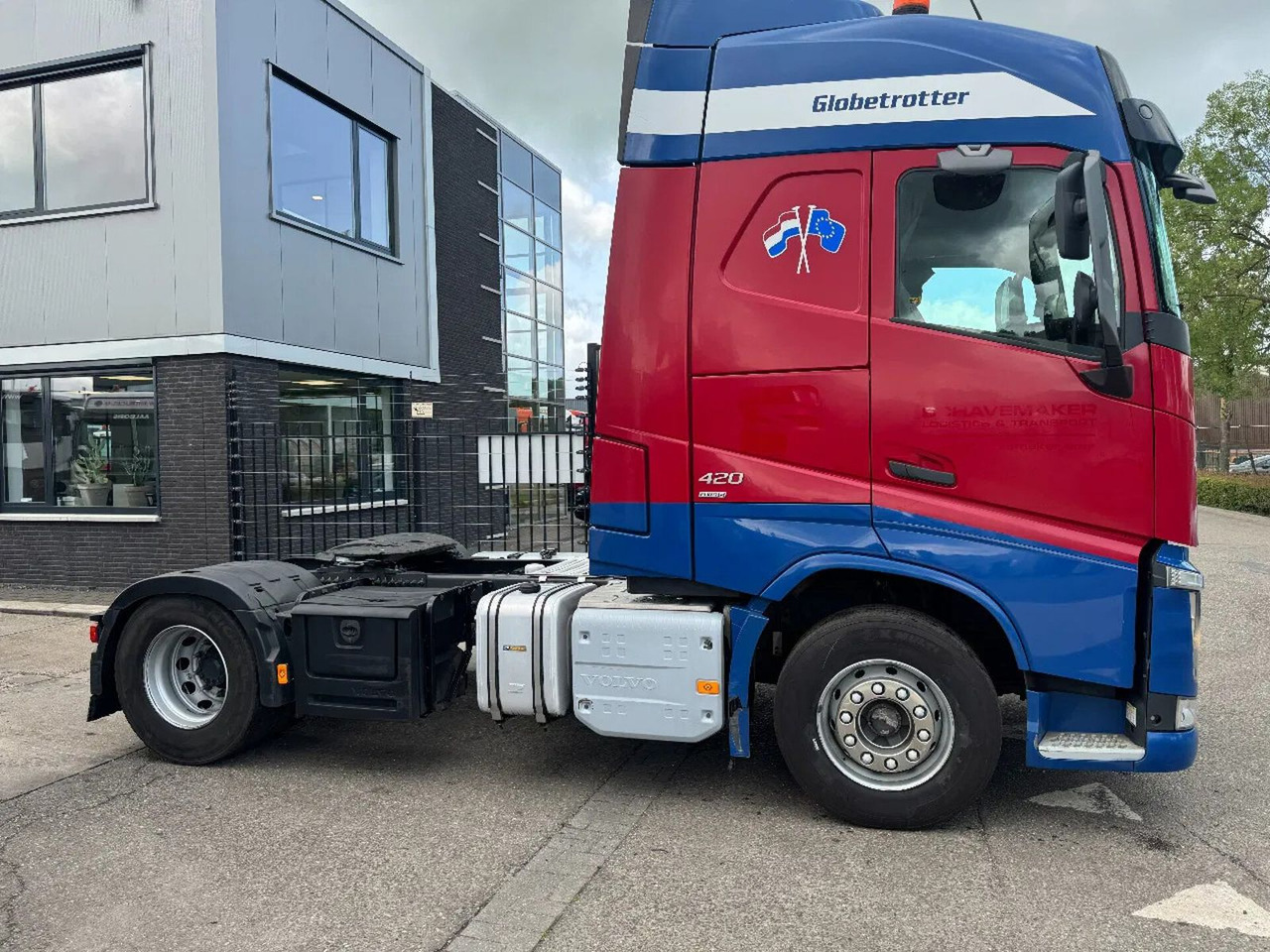 Volvo FH 420 4X2 SPOILERS STANDKLIMA EURO 6 2017 - Cap tractor: Foto 4 Volvo FH 420 4X2 SPOILERS STANDKLIMA EURO 6 2017 - Cap tractor: Foto 4