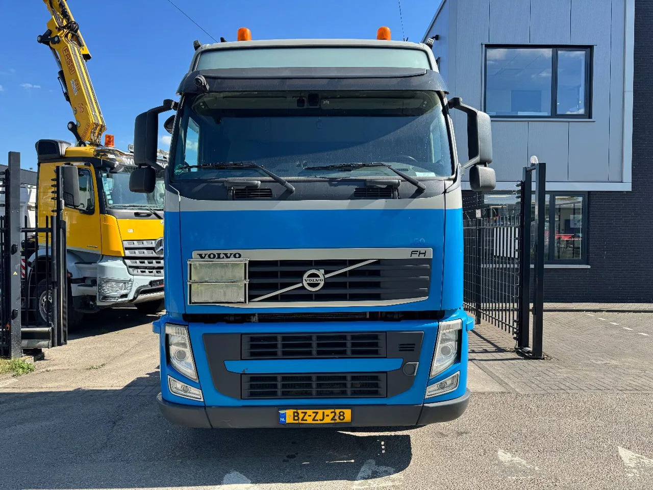 Volvo FH 460 6X2 EURO 5 GARDNER DENVER - Cap tractor: Foto 2 Volvo FH 460 6X2 EURO 5 GARDNER DENVER - Cap tractor: Foto 2