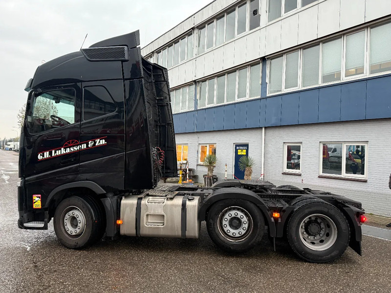 Volvo FH 460 6X2 TUV TILL 16-03-2026 - Cap tractor: Foto 2 Volvo FH 460 6X2 TUV TILL 16-03-2026 - Cap tractor: Foto 2