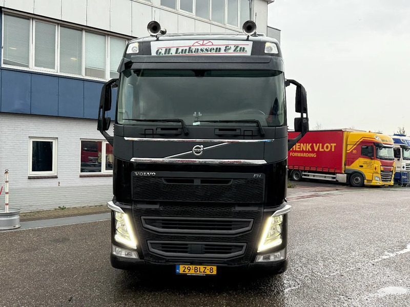 Volvo FH 460 6X2 TUV TILL 16-03-2026 - Cap tractor: Foto 3 Volvo FH 460 6X2 TUV TILL 16-03-2026 - Cap tractor: Foto 3
