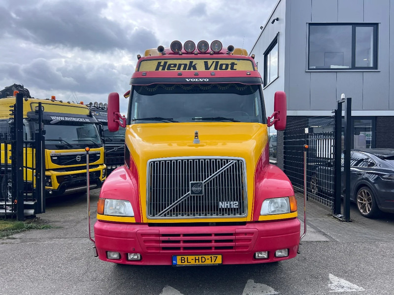 Volvo NH 12.460 4X2 - *MARGE* - EURO 2 - Cap tractor: Foto 3 Volvo NH 12.460 4X2 - *MARGE* - EURO 2 - Cap tractor: Foto 3