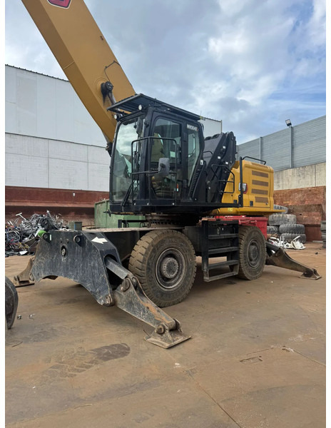 Caterpillar MH 3040, 2821 HOURS - Excavator pentru manipulare de materiale: Foto 3 Caterpillar MH 3040, 2821 HOURS - Excavator pentru manipulare de materiale: Foto 3