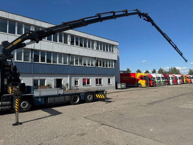 DAF CF 85.410 8X2 EURO 5 PALFINGER PK60002 + FLY JIB + REMOTE + TWISTLOCKS - Camion cu macara: Foto 4 DAF CF 85.410 8X2 EURO 5 PALFINGER PK60002 + FLY JIB + REMOTE + TWISTLOCKS - Camion cu macara: Foto 4