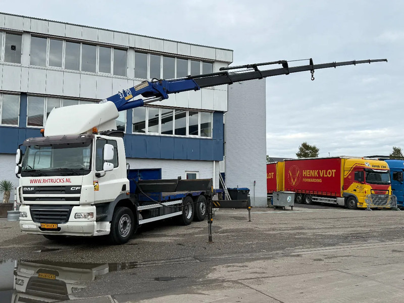 DAF CF 85 6X2 EURO 5 + HMF 37 TON/M + REMOTE CONTROL - Camion platformă, Camion cu macara: Foto 1 DAF CF 85 6X2 EURO 5 + HMF 37 TON/M + REMOTE CONTROL - Camion platformă, Camion cu macara: Foto 1