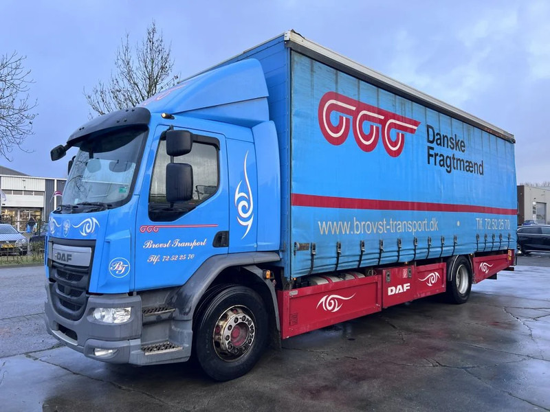 DAF LF 250 4X2 EURO 6 418.609KM BOX 8.5M ZEPRO LOAD LIFT - Camion cu prelată: Foto 1 DAF LF 250 4X2 EURO 6 418.609KM BOX 8.5M ZEPRO LOAD LIFT - Camion cu prelată: Foto 1