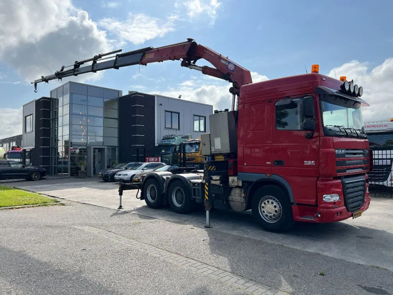 DAF XF 105.460 6X4 EURO 5 + HMF 4220 K6 + REMOTE CONTROL + RETARDER - Camion cu macara: Foto 1 DAF XF 105.460 6X4 EURO 5 + HMF 4220 K6 + REMOTE CONTROL + RETARDER - Camion cu macara: Foto 1
