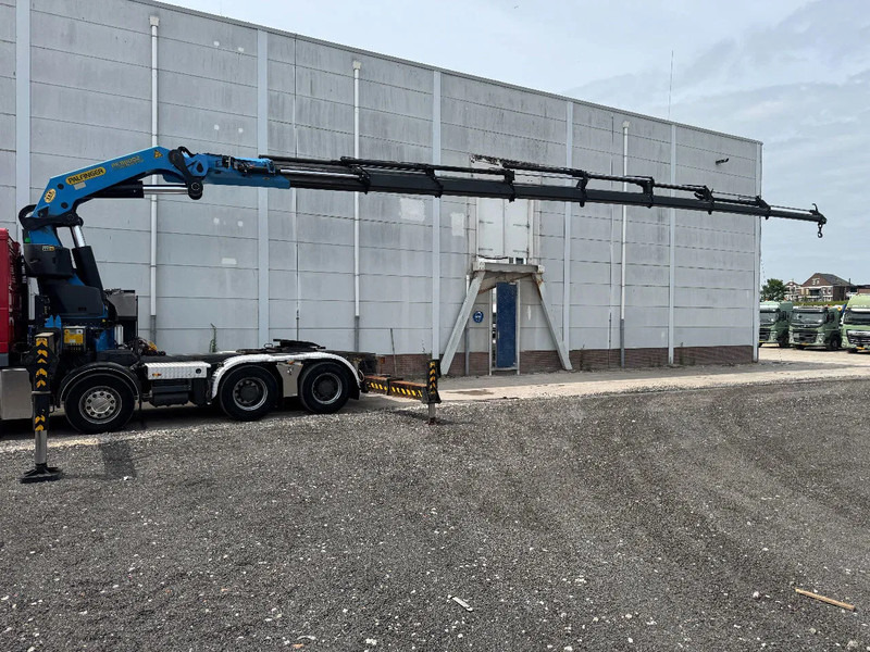 DAF XF 105.460 8X4 PALFINGER PK78002+ REMOTE CONTROL HUB REDUCTION TÜV TILL 03-2026 - Camion cu macara: Foto 3 DAF XF 105.460 8X4 PALFINGER PK78002+ REMOTE CONTROL HUB REDUCTION TÜV TILL 03-2026 - Camion cu macara: Foto 3