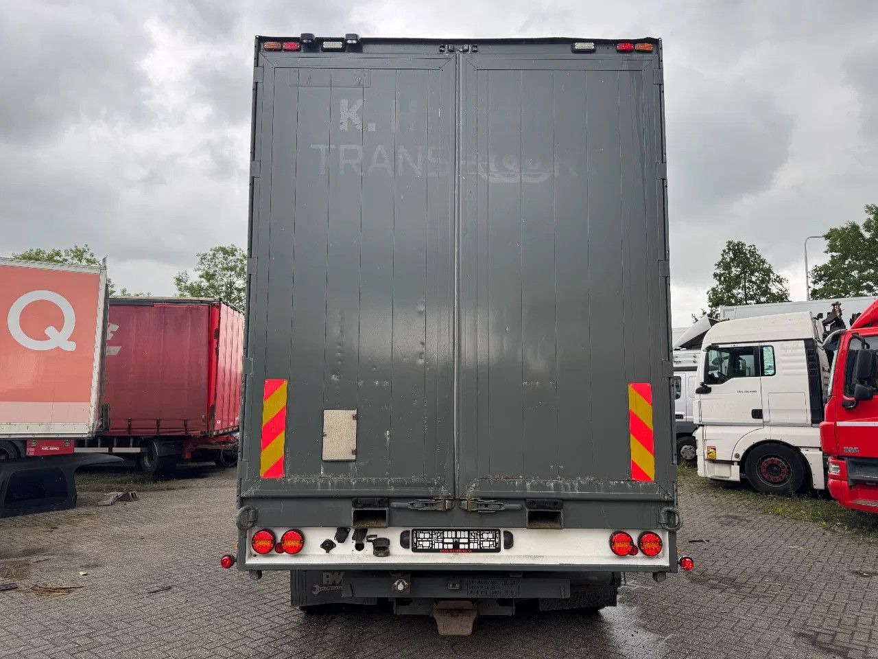 DAF XF 480 6X2 EURO 6 2018AUTOMATIC DAF XF 480 6X2 EURO 6 2018 AUTOMATIC - Camion cu prelată: Foto 4 DAF XF 480 6X2 EURO 6 2018AUTOMATIC DAF XF 480 6X2 EURO 6 2018 AUTOMATIC - Camion cu prelată: Foto 4