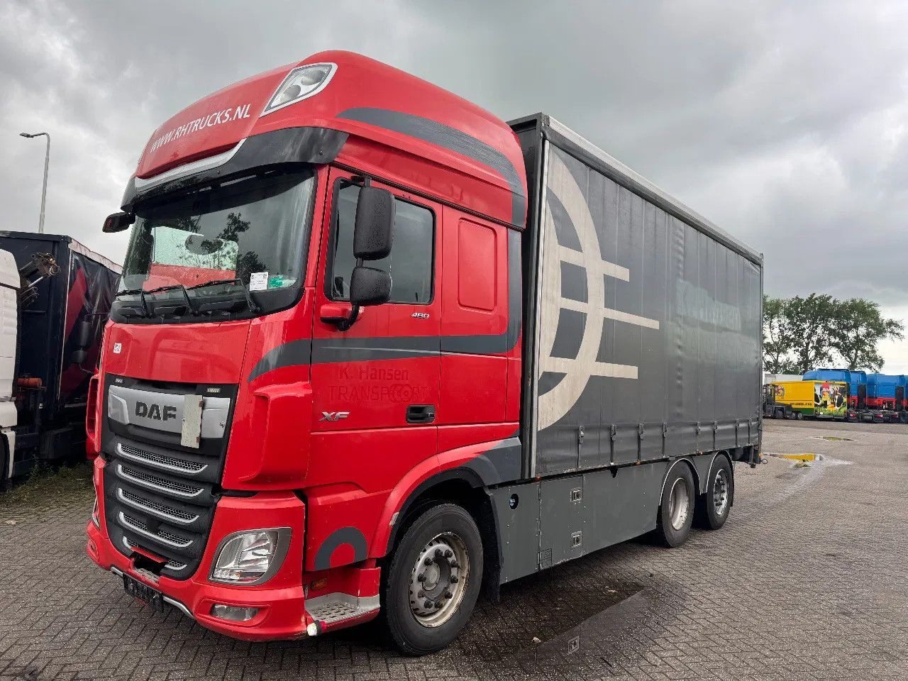 DAF XF 480 6X2 EURO 6 2018AUTOMATIC DAF XF 480 6X2 EURO 6 2018 AUTOMATIC - Camion cu prelată: Foto 1 DAF XF 480 6X2 EURO 6 2018AUTOMATIC DAF XF 480 6X2 EURO 6 2018 AUTOMATIC - Camion cu prelată: Foto 1