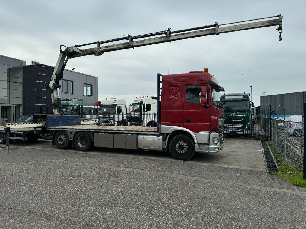 DAF XF 510 6X2 EURO 6 + HIAB 166 HI PRO + REMOTE CON - Camion platformă, Camion cu macara: Foto 3 DAF XF 510 6X2 EURO 6 + HIAB 166 HI PRO + REMOTE CON - Camion platformă, Camion cu macara: Foto 3