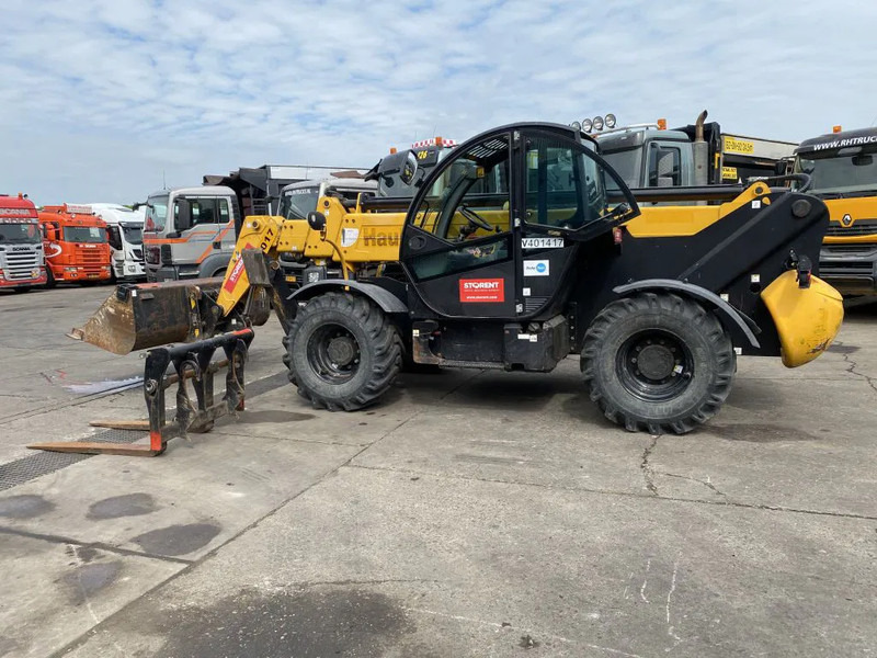 Haulotte HTL 4017 - 4X4X4 - 5.617 HOURS - 17 METER - 4.000 KG - Stivuitor telescopic: Foto 3 Haulotte HTL 4017 - 4X4X4 - 5.617 HOURS - 17 METER - 4.000 KG - Stivuitor telescopic: Foto 3