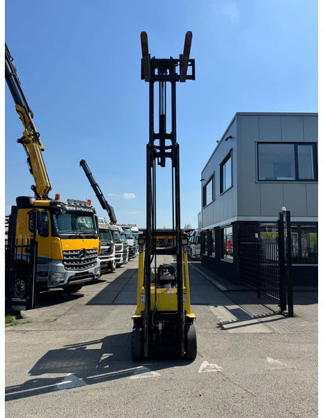 Hyster H2.00XMS H2.00XMS - Stivuitor GPL: Foto 2 Hyster H2.00XMS H2.00XMS - Stivuitor GPL: Foto 2