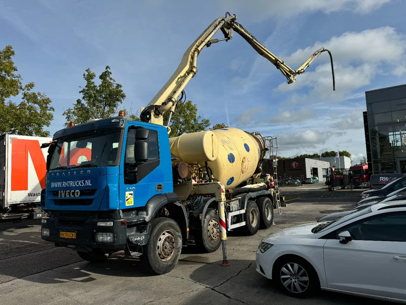 Iveco Eurotrakker 410 8X4 CIFA PUMP 24M + MIXER FULL STEEL + REMOTE CONTROL - Autopompă de beton: Foto 1 Iveco Eurotrakker 410 8X4 CIFA PUMP 24M + MIXER FULL STEEL + REMOTE CONTROL - Autopompă de beton: Foto 1