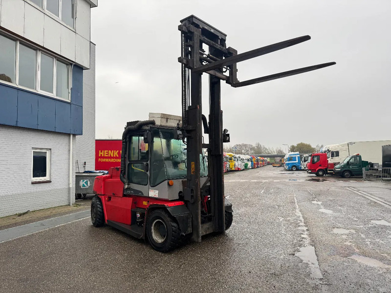 Kalmar DCE 80-9 8000 KG 2 STAGE MAST SIDE SHIFT DIESEL - Stivuitor diesel: Foto 3 Kalmar DCE 80-9 8000 KG 2 STAGE MAST SIDE SHIFT DIESEL - Stivuitor diesel: Foto 3