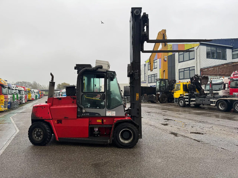 Kalmar DCE 80-9 8000 KG 2 STAGE MAST SIDE SHIFT DIESEL - Stivuitor diesel: Foto 4 Kalmar DCE 80-9 8000 KG 2 STAGE MAST SIDE SHIFT DIESEL - Stivuitor diesel: Foto 4
