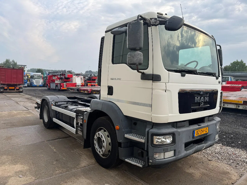 MAN TGM 18.340 4X2 EURO 5 CHASSIS - Camion şasiu: Foto 3 MAN TGM 18.340 4X2 EURO 5 CHASSIS - Camion şasiu: Foto 3