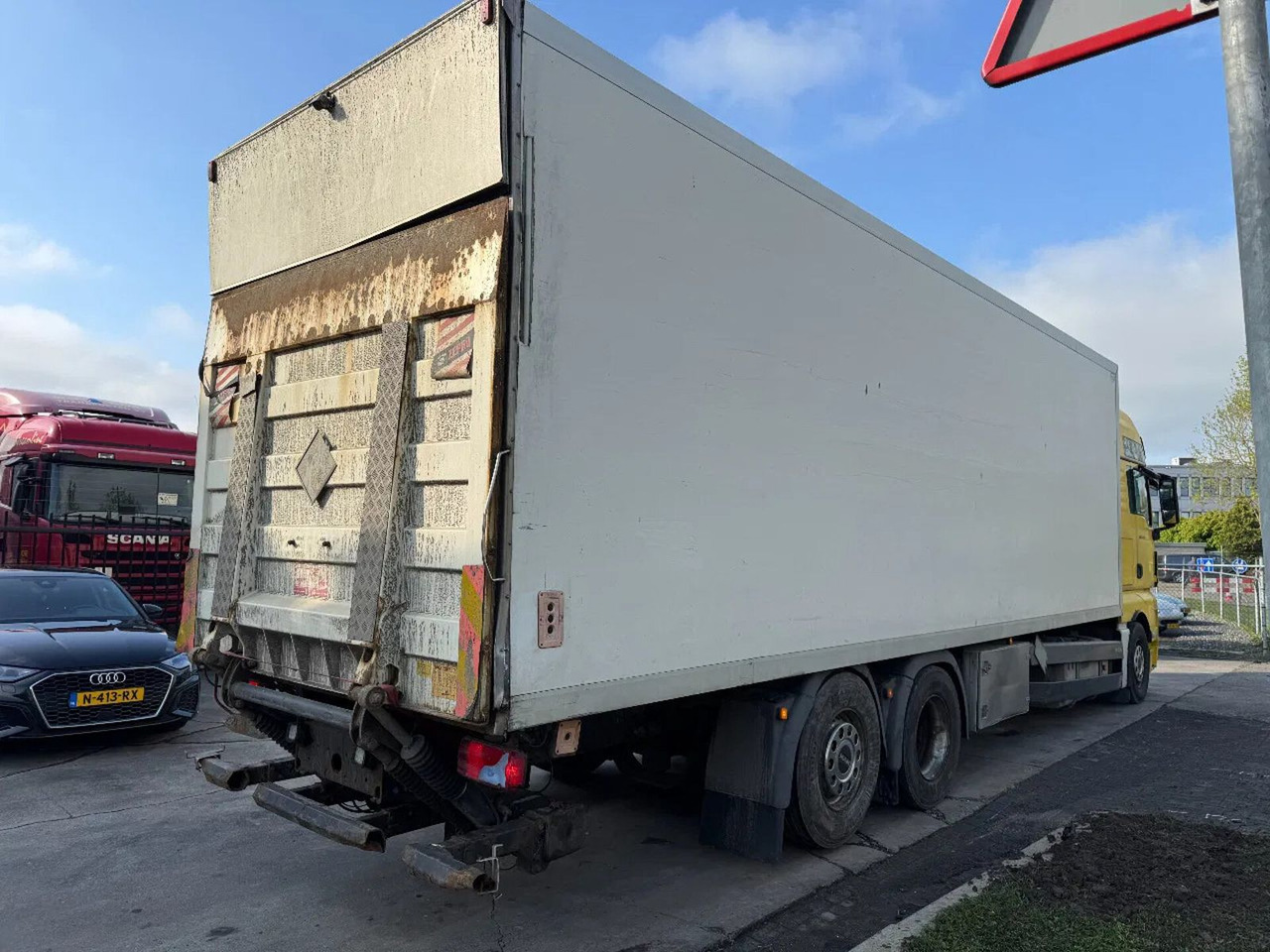 MAN TGX 26.360 6X2 - EURO 5 + ZEPRO LIFT + LIFT/STEE - Camion furgon: Foto 5 MAN TGX 26.360 6X2 - EURO 5 + ZEPRO LIFT + LIFT/STEE - Camion furgon: Foto 5