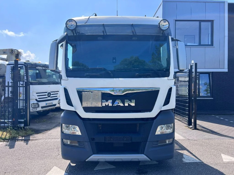 MAN TGX 26.560 6X2 EURO 6 - 11.500L VACUUM CLEANER - 2 COMPARTIMENTEN + INTARDER - Maşină pentru vidanjări: Foto 2 MAN TGX 26.560 6X2 EURO 6 - 11.500L VACUUM CLEANER - 2 COMPARTIMENTEN + INTARDER - Maşină pentru vidanjări: Foto 2