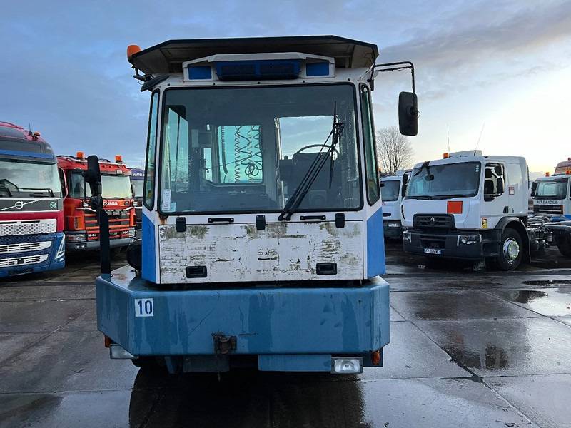 Mafi MT25T131C 4X2 *GEARBOX DON'T GO IN REVERSE* MT25T131C - Tractor terminal: Foto 2 Mafi MT25T131C 4X2 *GEARBOX DON'T GO IN REVERSE* MT25T131C - Tractor terminal: Foto 2