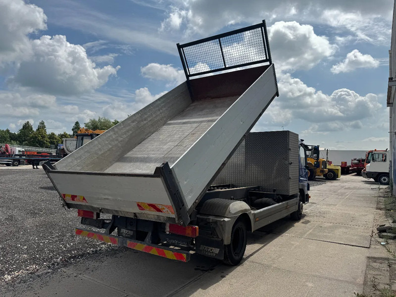 Mercedes-Benz Atego 815 4X2 3 WAY KIPPER FULL STEEL MANUAL GEAR - Camion basculantă: Foto 3 Mercedes-Benz Atego 815 4X2 3 WAY KIPPER FULL STEEL MANUAL GEAR - Camion basculantă: Foto 3