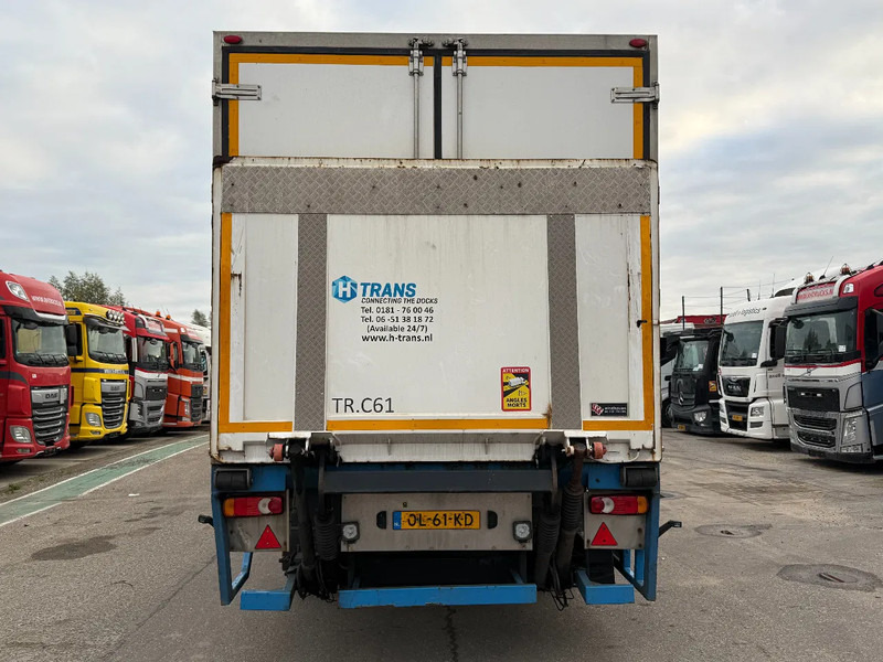 Renders + CARRIER VECTOR 1850 + DHOLLANDIA LIFT - Semiremorcă frigider: Foto 5 Renders + CARRIER VECTOR 1850 + DHOLLANDIA LIFT - Semiremorcă frigider: Foto 5