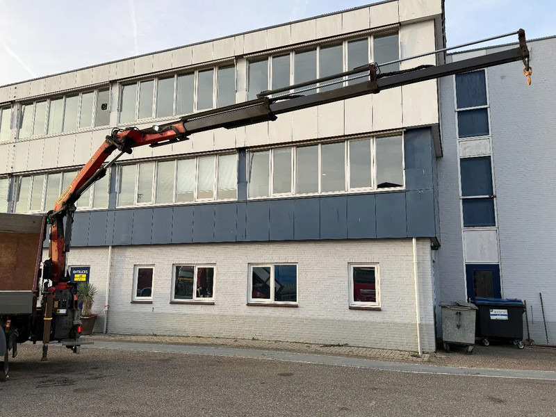 Scania G370 4X4 EURO 6 + 3-SIDE TIPPER + PALFINGER PK9002 + REMOTE - Camion cu macara: Foto 4 Scania G370 4X4 EURO 6 + 3-SIDE TIPPER + PALFINGER PK9002 + REMOTE - Camion cu macara: Foto 4