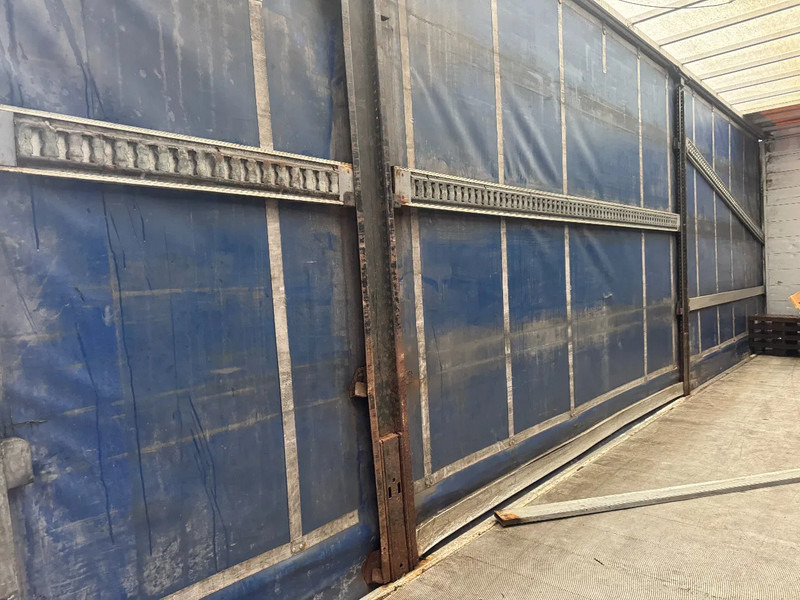 Camion cu prelată Scania P230 4X2 MANUAL + ZEPRO 2500 KG LIFT + REMOTE CONTROL: Foto 7