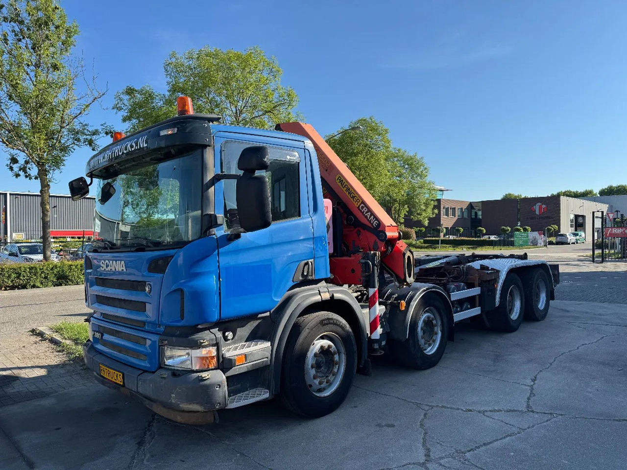 Scania P380 8X4 PALFINGER HOOK + PALFINGER PK16502 + RE - Camion cu cârlig, Camion cu macara: Foto 3 Scania P380 8X4 PALFINGER HOOK + PALFINGER PK16502 + RE - Camion cu cârlig, Camion cu macara: Foto 3