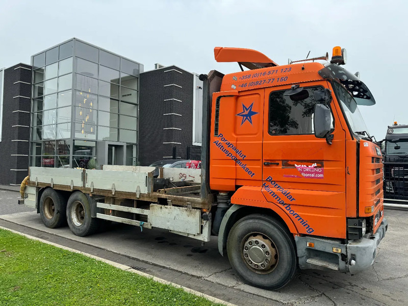 Scania R143-500 V8 6X4 + MANUAL GEARBOX - Camion platformă: Foto 3 Scania R143-500 V8 6X4 + MANUAL GEARBOX - Camion platformă: Foto 3