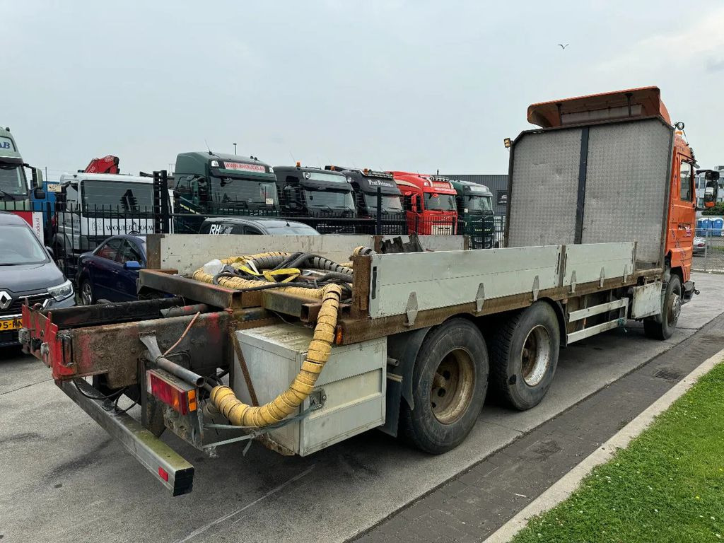 Scania R143-500 V8 6X4 + MANUAL GEARBOX - Camion platformă: Foto 4 Scania R143-500 V8 6X4 + MANUAL GEARBOX - Camion platformă: Foto 4