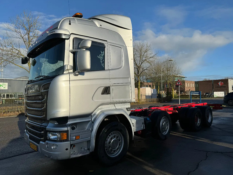 Scania R730 V8 8X4 EURO 6 BIG AXLES - Camion şasiu: Foto 1 Scania R730 V8 8X4 EURO 6 BIG AXLES - Camion şasiu: Foto 1