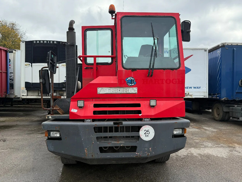 Terberg YT 180 4X2 - HUB REDUCTION + NL REGISTRATION! - Tractor terminal: Foto 2 Terberg YT 180 4X2 - HUB REDUCTION + NL REGISTRATION! - Tractor terminal: Foto 2